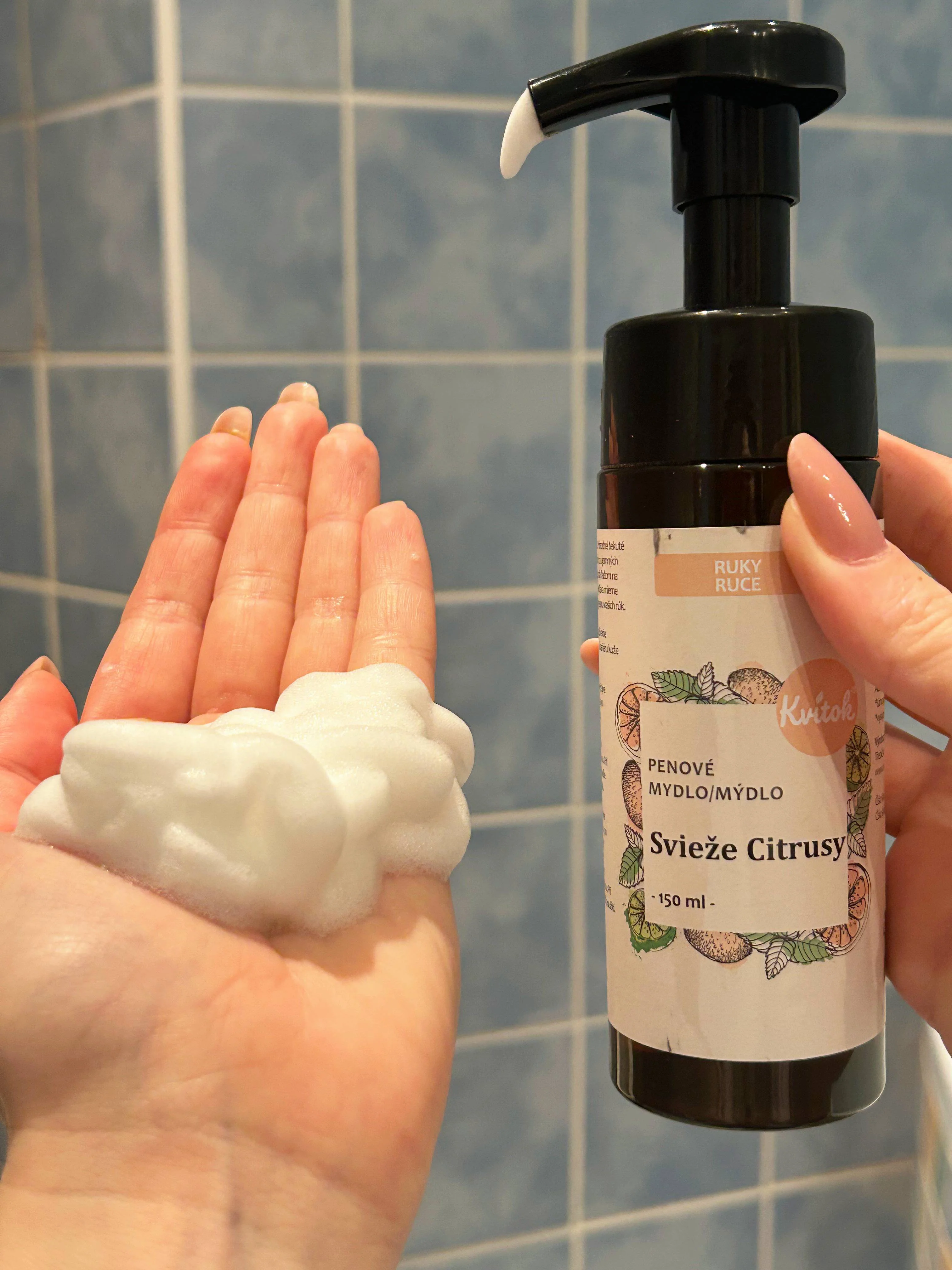 Kvitok Tekuté pěnové mýdlo Svěží citrusy (150 ml) - Image 2