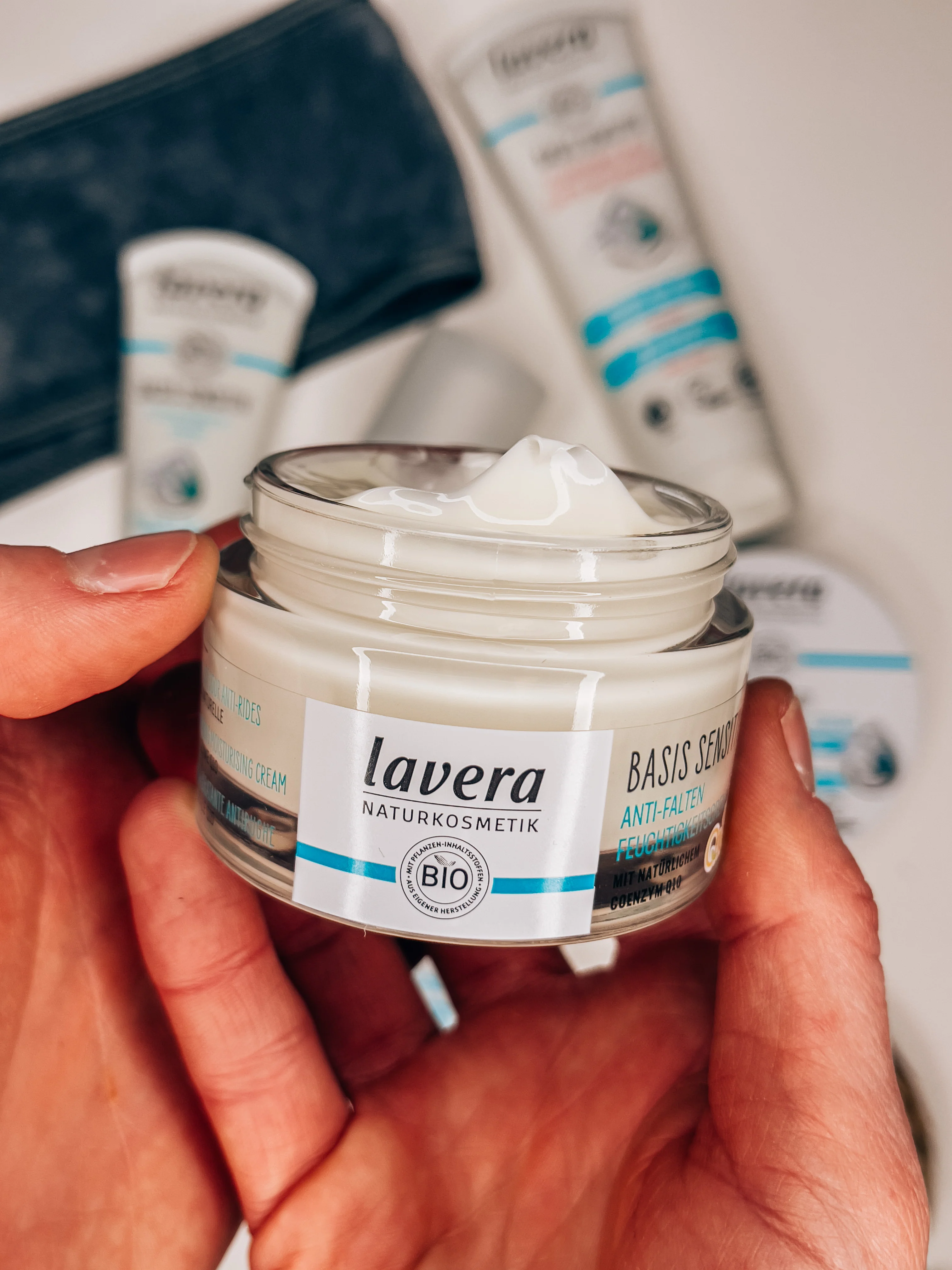 Lavera Basis Sensitiv Hydratační denní krém Q10 (50 ml) - Image 3
