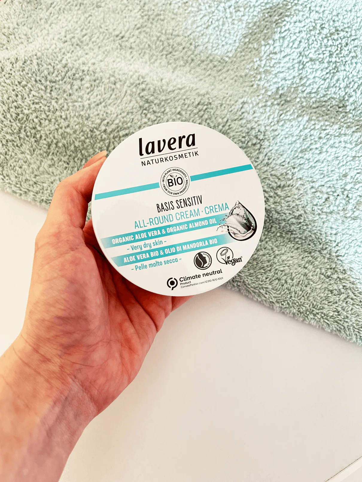 Lavera Basis Sensitive Univerzální krém (150 ml) - Image 4