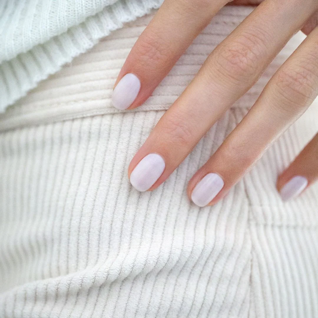Manucurist Green Flash LED gel lak na nehty - Milky White (15 ml) - Image 3