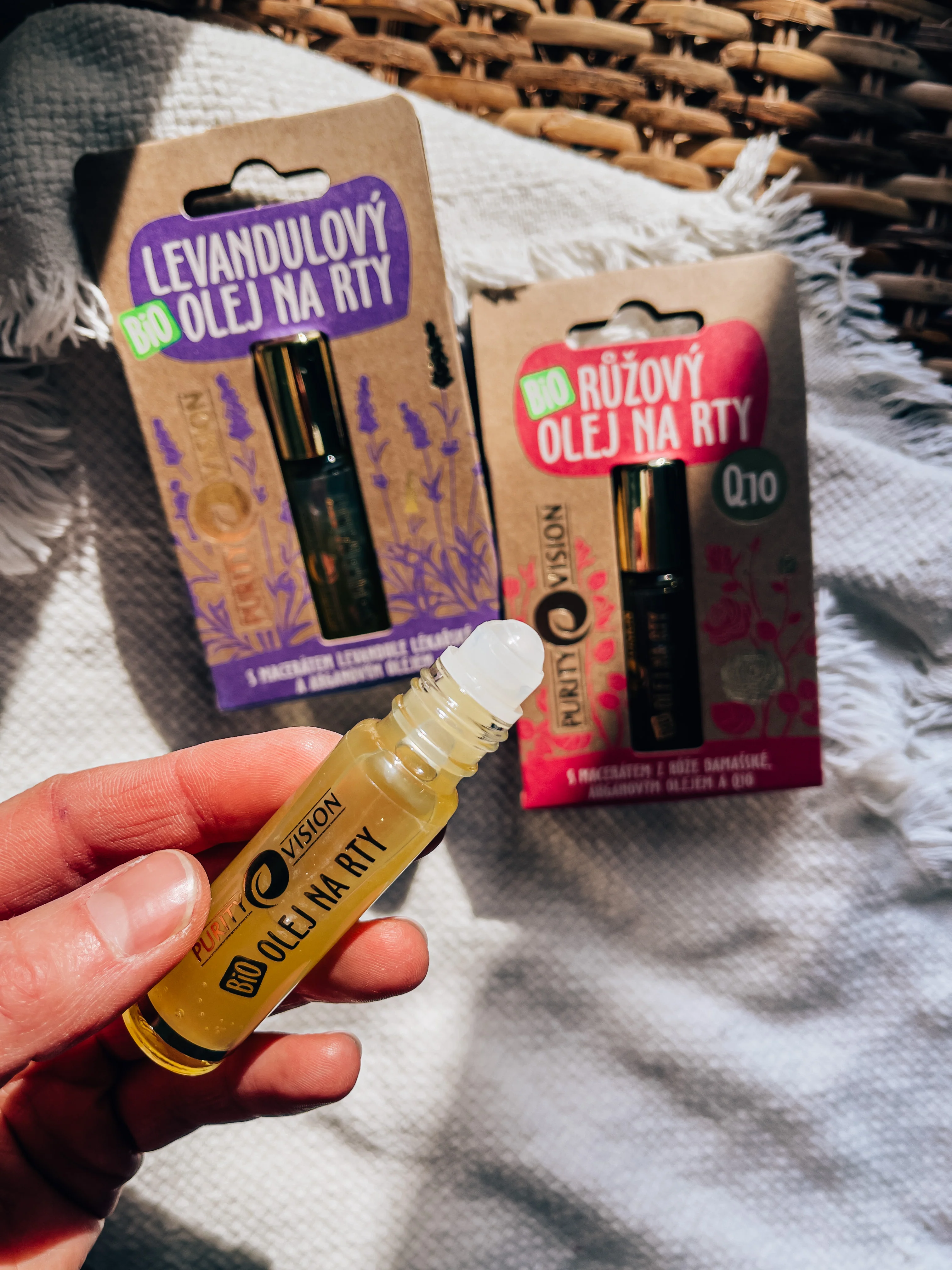 Purity Vision Růžový olej na rty BIO (10 ml) - Image 5
