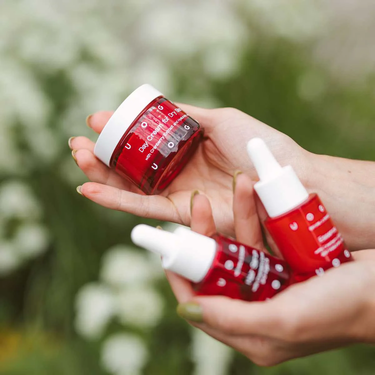 Uoga Uoga Denní krém pro normální a suchou pleť s brusinkami a kys. hyaluronovou BIO (40 ml) - Image 6