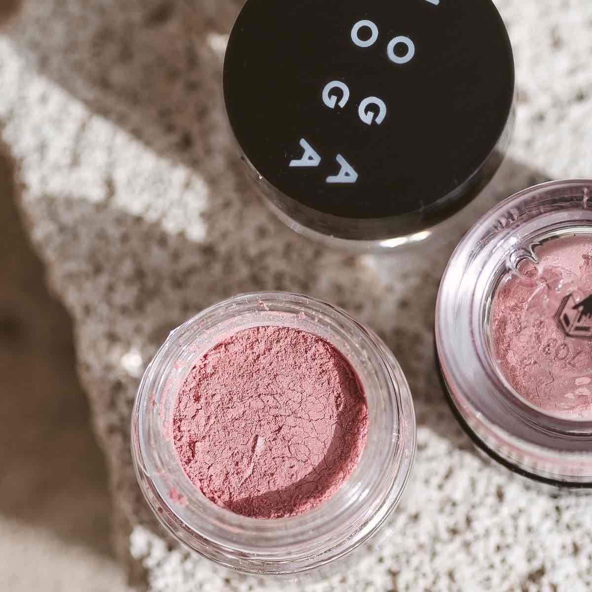 Uoga Uoga Minerální oční stíny sypké s jantarem (1 g) - Image 3
