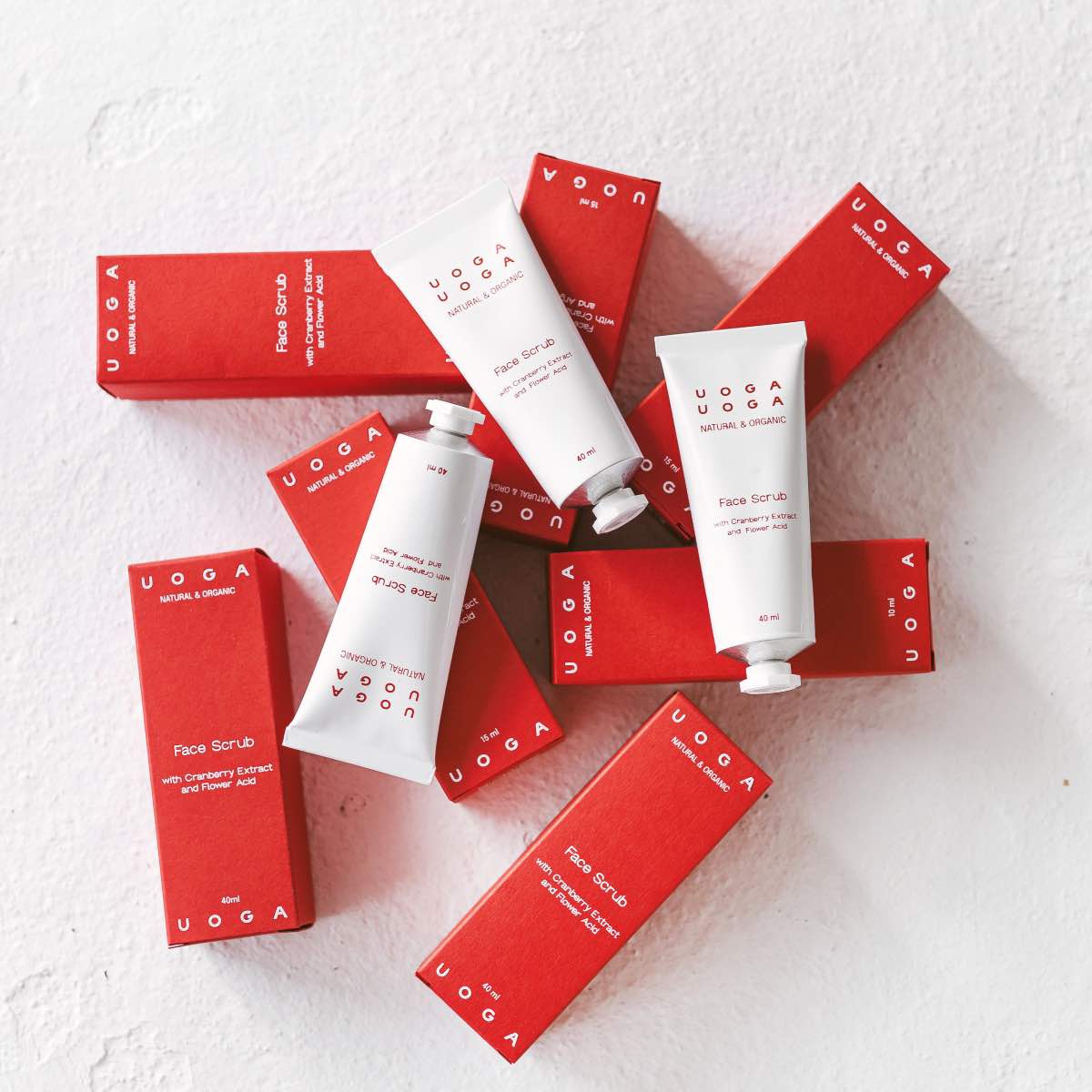 Uoga Uoga Regenerační pleťový peeling s brusinkami (40 ml) - Image 3